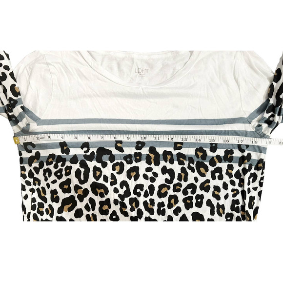LOFT Outlet White Cheetah Print Long Sleeve T-Shirt Womens Size M - Picture 5 of 7